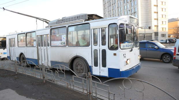 Автобусы и троллейбусы изменят маршрут следования по Ванеева