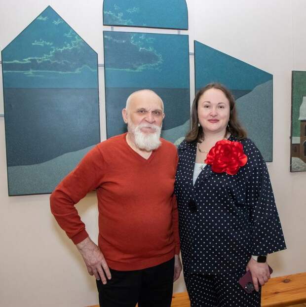 В Краснодаре в галерее «Сантал» открылась необычная выставка: посвящение другу и меценату