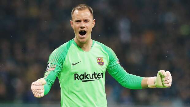 ЦСКА хочет игрока с криминальным прошлым, «Барсу» покинет легенда. Трансферные слухи дня