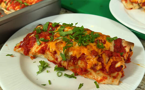 Превратили лаваш в потрясающий мексиканский завтрак: сытно, хватит до вечера