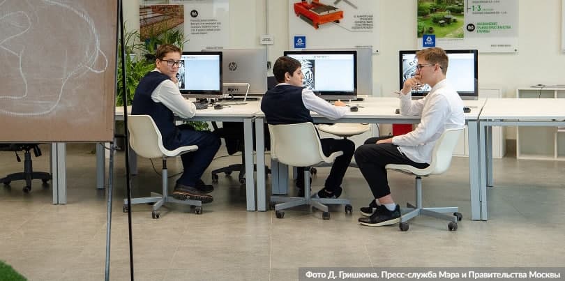 В Москве на неделю продлили все ограничения, кроме школ. Фото: Д. Гришкин mos.ru