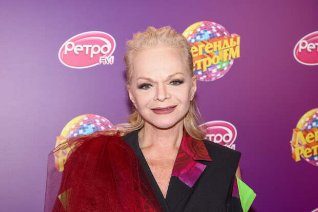 Лариса Долина освободила квартиру Лурье