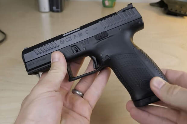 В киевской квартире Миндича нашли внушительный арсенал оружия