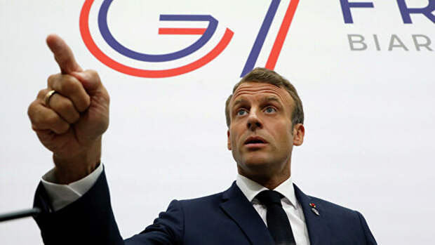 Президент Франции Эммануэль Макрон во время саммита G7 в Биаррице Президент Франции Эммануэль Макрон во время саммита G7 в Биаррице