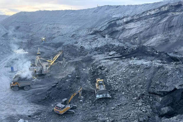 Носов: на Колыме после обвала на разрезе разобрали более 4 тыс. куб. м породы