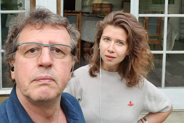 Шоумену Ширвиндту посоветовали найти хорошего адвоката из-за молодой жены