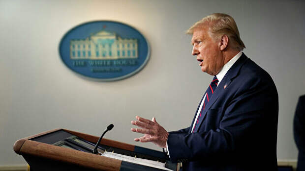 Президент Дональд Трамп во время пресс-конференции в Белом доме в Вашингтоне Президент Дональд Трамп во время пресс-конференции в Белом доме в Вашингтоне