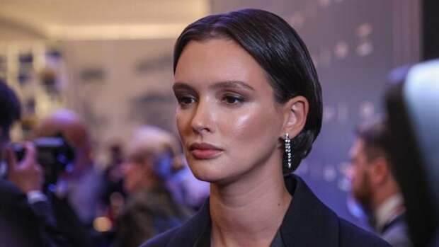 «Сами все скоро узнаете»: Паулина Андреева избежала встречи в суде с Бондарчуком