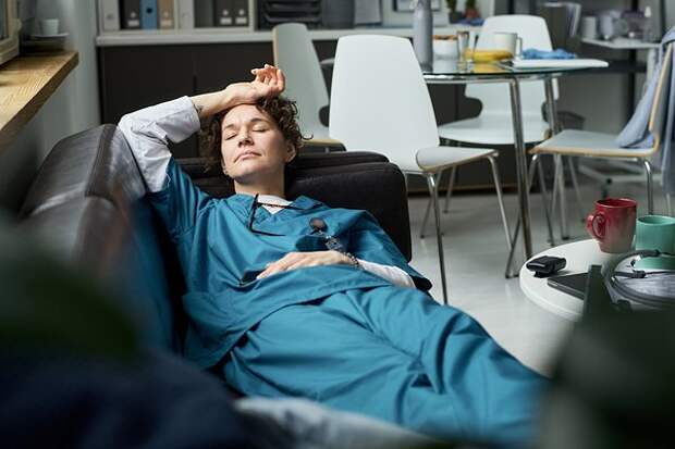 Врач развеял мифы о домашних способах сбить температуру