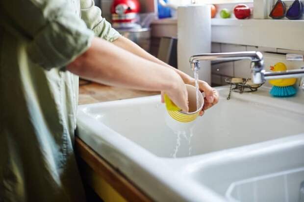 Мыть посуду сразу после использования