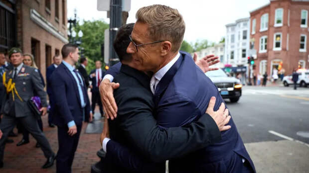 В Европе назвали три сценария развития событий на Украине