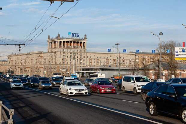 ВТБ разместит 27 октября однодневные бонды серии КС-4-125 на 50 млрд руб. по цене 99,9813% от номинала