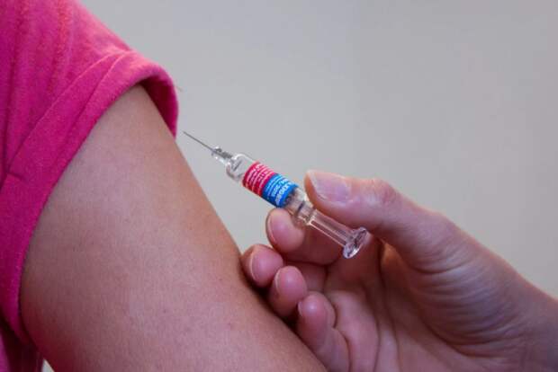 Власти Швейцарии встревожены ростом смертей из-за вакцинации