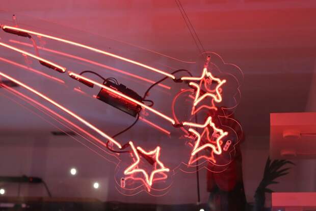 Учёные МГУ воспроизвели условия горячих звёзд в лаборатории