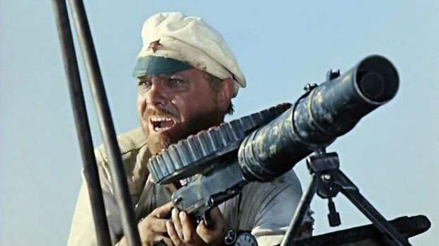 «Сухов, помоги! Ведь ты один целого взвода стоишь»: Анатолий Кузнецов и платоновская поэтика