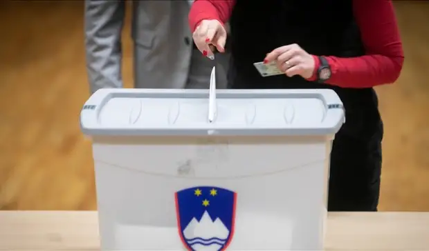 Оппозиционное «Движение Свобода» побеждает на парламентских выборах в Солвении
