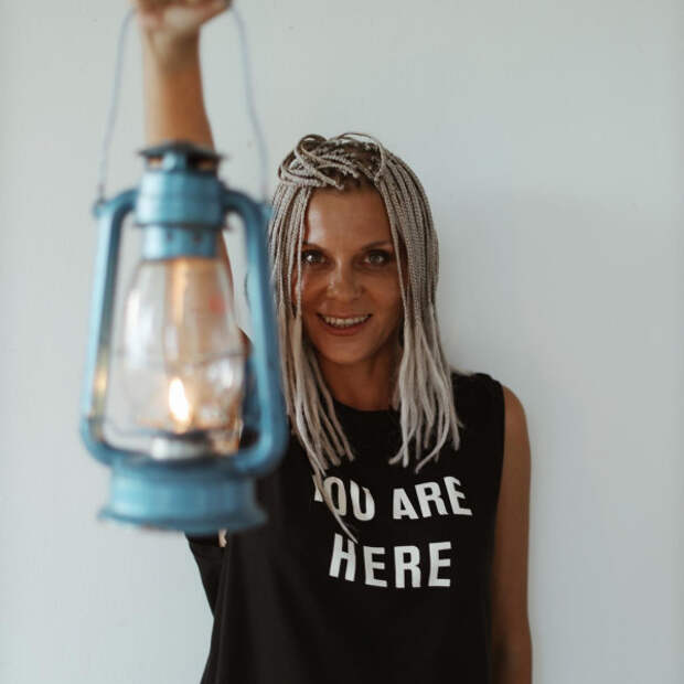 Беглая актрисулька поддержала призывы убивать «русских, даже детей»