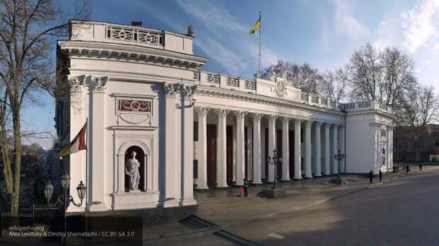 Переименованные Саакашвили улицы Одессы получили прежние названия Переименованные Саакашвили улицы Одессы получили прежние названия