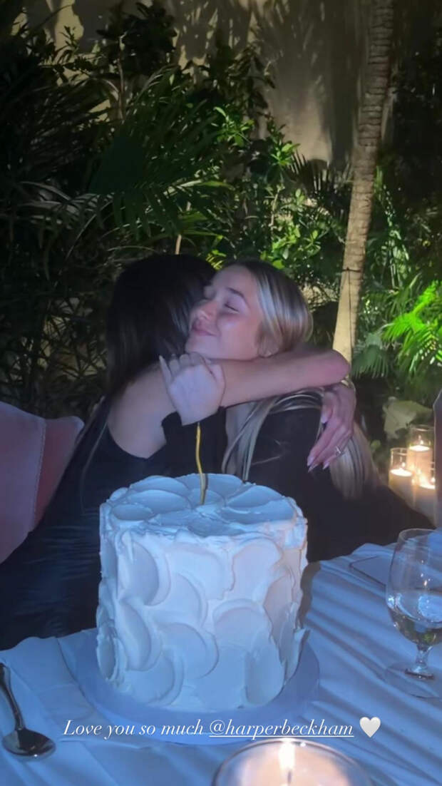 Дочь Виктории Бекхэм устроила трогательный сюрприз на 52-летие матери
