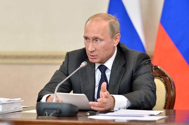 Путин поручил доработать законопроект о медицинских сертификатах для общественных мест Путин поручил доработать законопроект о медицинских сертификатах для общественных мест