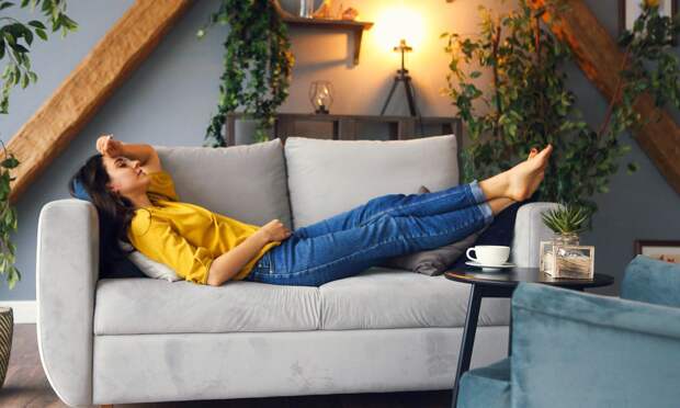 Синдром апрельской усталости: невролог и психолог объяснили, почему в разгар весны мы чувствуем себя хуже некуда