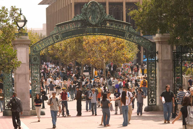 Минюст внес Калифорнийский университет в Беркли в перечень нежелательных