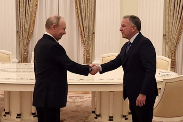 Посол Долгов: переговоры в Абу-Даби будут успешными, если Штаты надавят на Киев