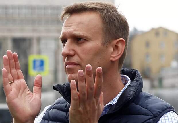 Навальный и донаты