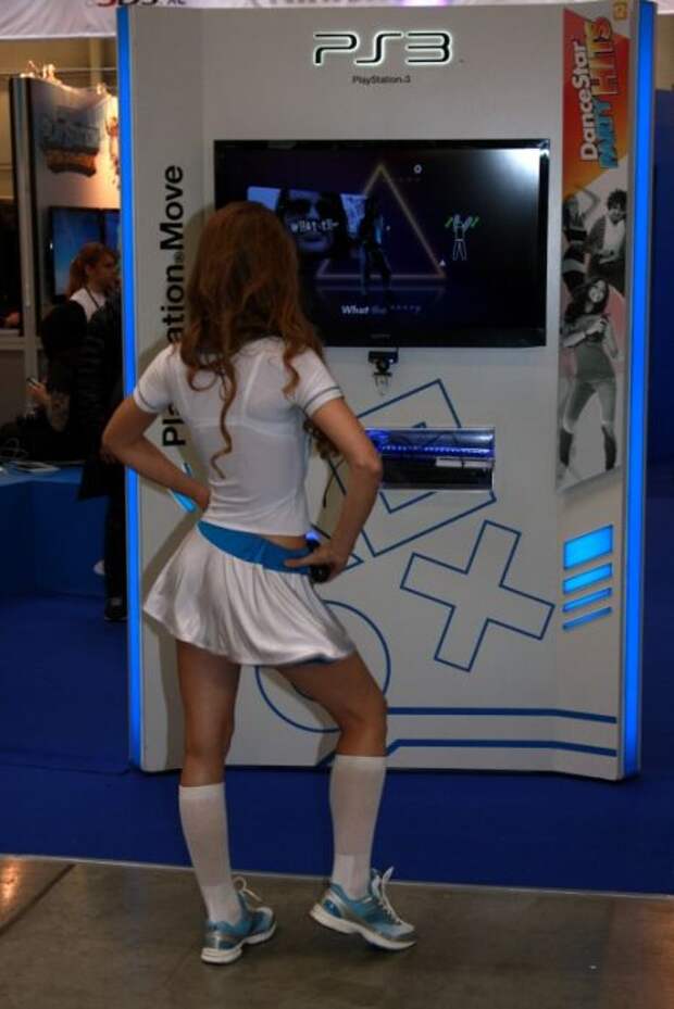 Симпатичные девушки с выставки ИгроМир