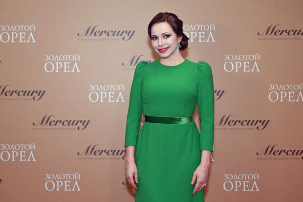 Актриса Екатерина Гусева заявила, что ИИ может заменить сценаристов