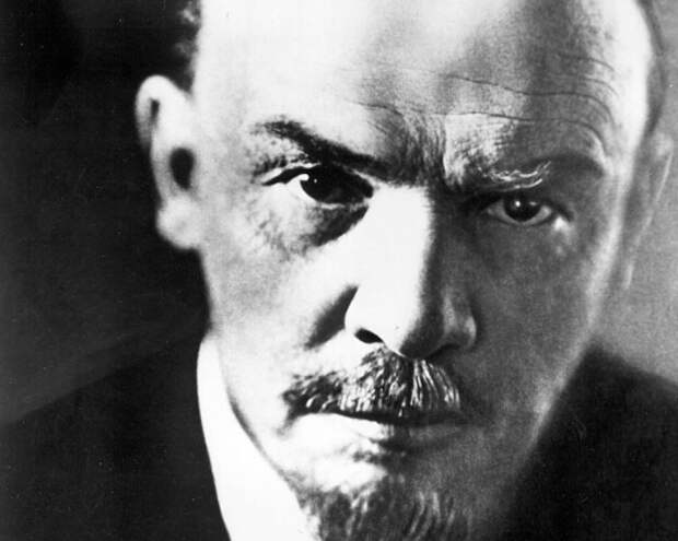 Владимир Ленин Смерть капитализма: впереди — «новый рабовладельческий строй»