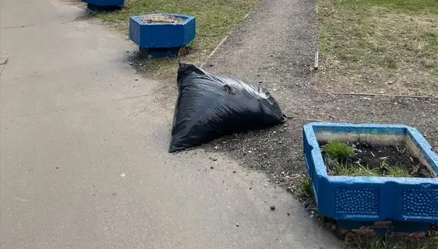 На Павла Корчагина убрали мешки с мусором