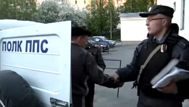 Задержание грабителя ломбарда Золотой слон сотрудниками ГУ МВД по Екатеринбургу