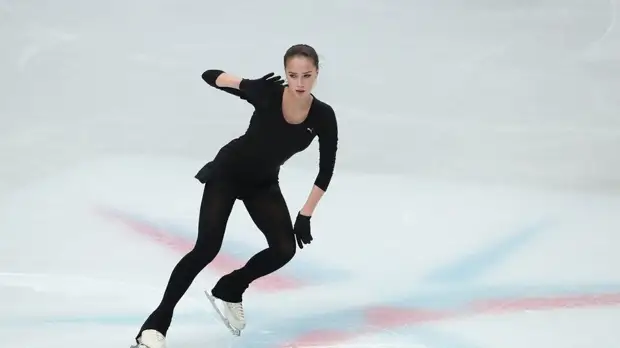 Жулин: у Загитовой нет мотивации, чтобы соответствовать 15-летним фигуристкам