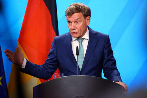 Глава МИД ФРГ Вадефуль: у нас больше нет запасов ракет для Украины