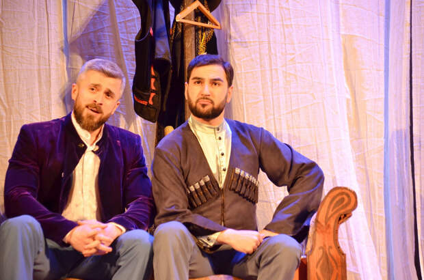 Театр из Нальчика привезёт в Петербург оперетту о любви, драму об Эдит Пиаф и балеты о солнце и о добре и зле