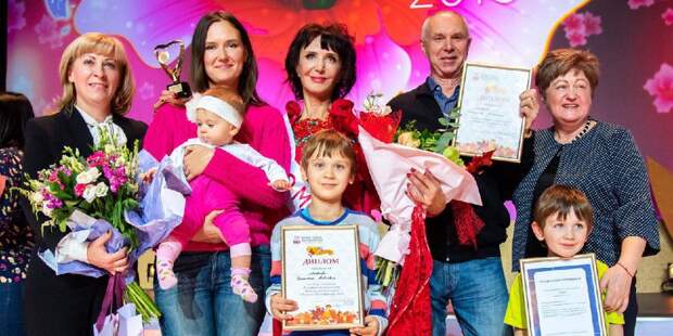 Валентина Павловна Матвеева заняла первое место и звание «Супербабушка Рунета». Фото: mos.ru