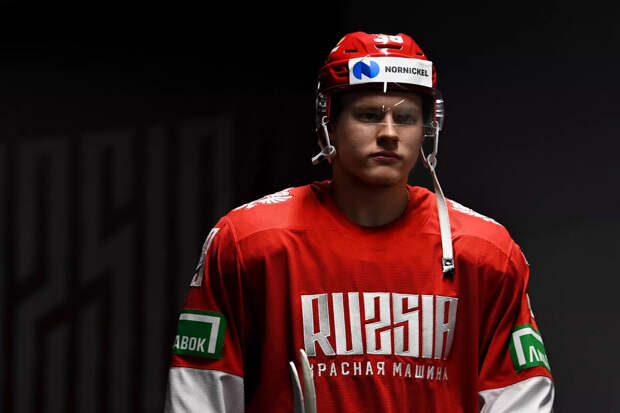 Тренер "Филадельфии" не пустил Мичкова в самолет и отправил его в эконом-класс