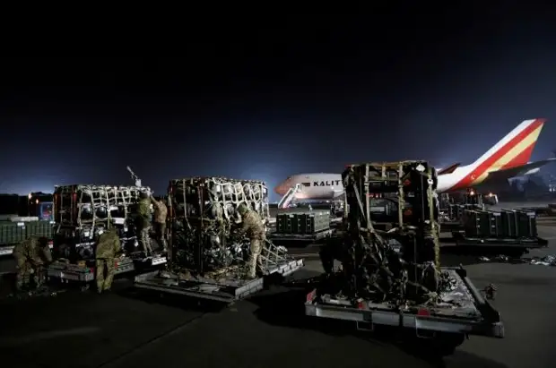 США признали, что с трудом отслеживают переданное Киеву оружие