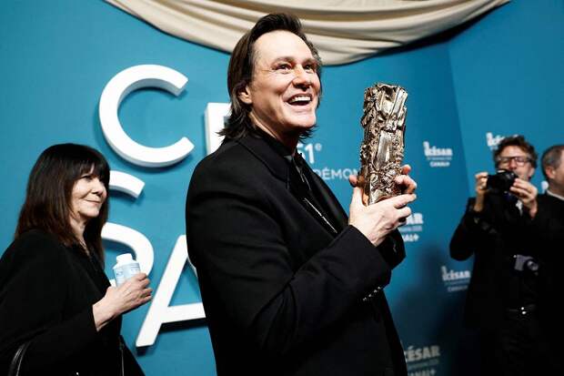 Джим Керри получил почетную кинопремию «Сезар»