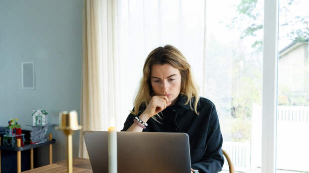 Терапевт Сысоева: долгая работа за компьютером вредна для всего организма