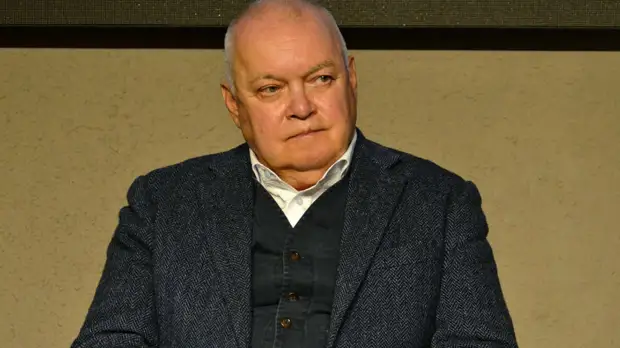 СБУ объявит в международный розыск российских журналистов Киселева и Скабееву