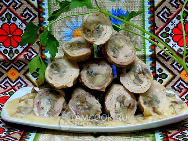 Крученики по-украински с соусом из белых грибов — рецепт с фото пошагово