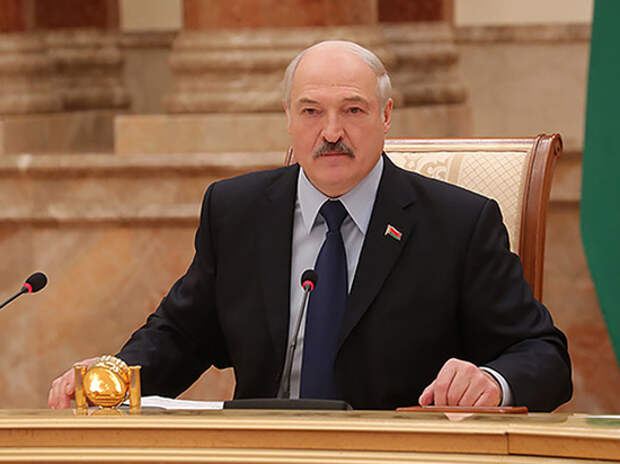 Перед встречей с Путиным политолог предрек Лукашенко судьбу Януковича