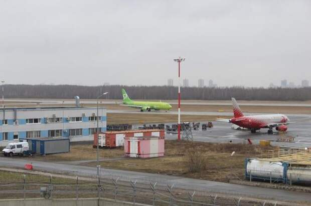 В пятницу из Пулково задерживается вылет 27 рейсов