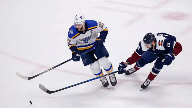 Результативный пас Ничушкина помог «Колорадо» одолеть «Сент-Луис» в НХЛ