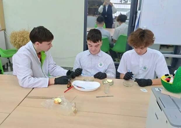 МГТУ открывает двери в мир агротехнологий для школьников