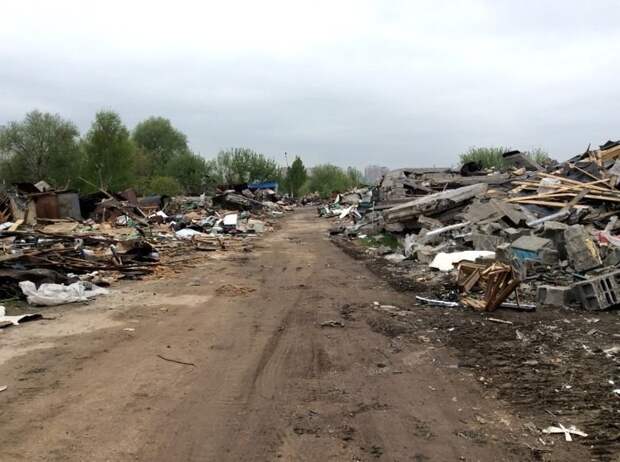 Автомобили, которые нашли во время сноса московских гаражей barn find, авто, автомир, автомобили, гараж, находка, олдтаймер, ретро авто