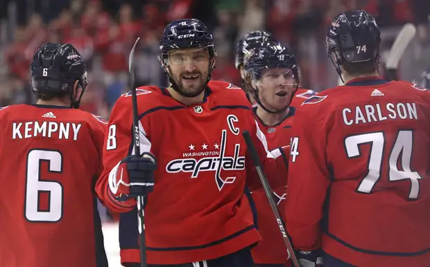 Судья сказал Кузнецову после гола Овечкина: ты не знал, что Ови набрал 1400 очков?