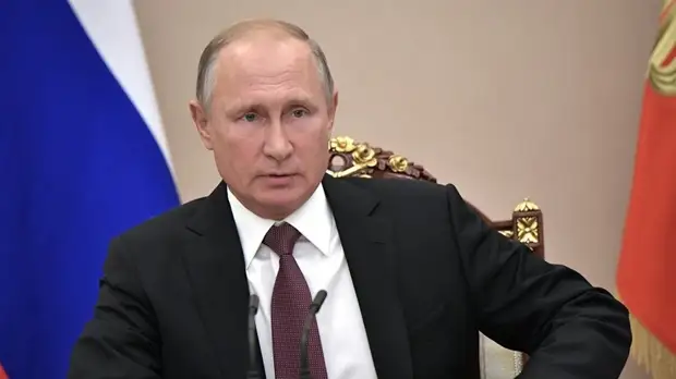Путин посетит Душанбе и Баку